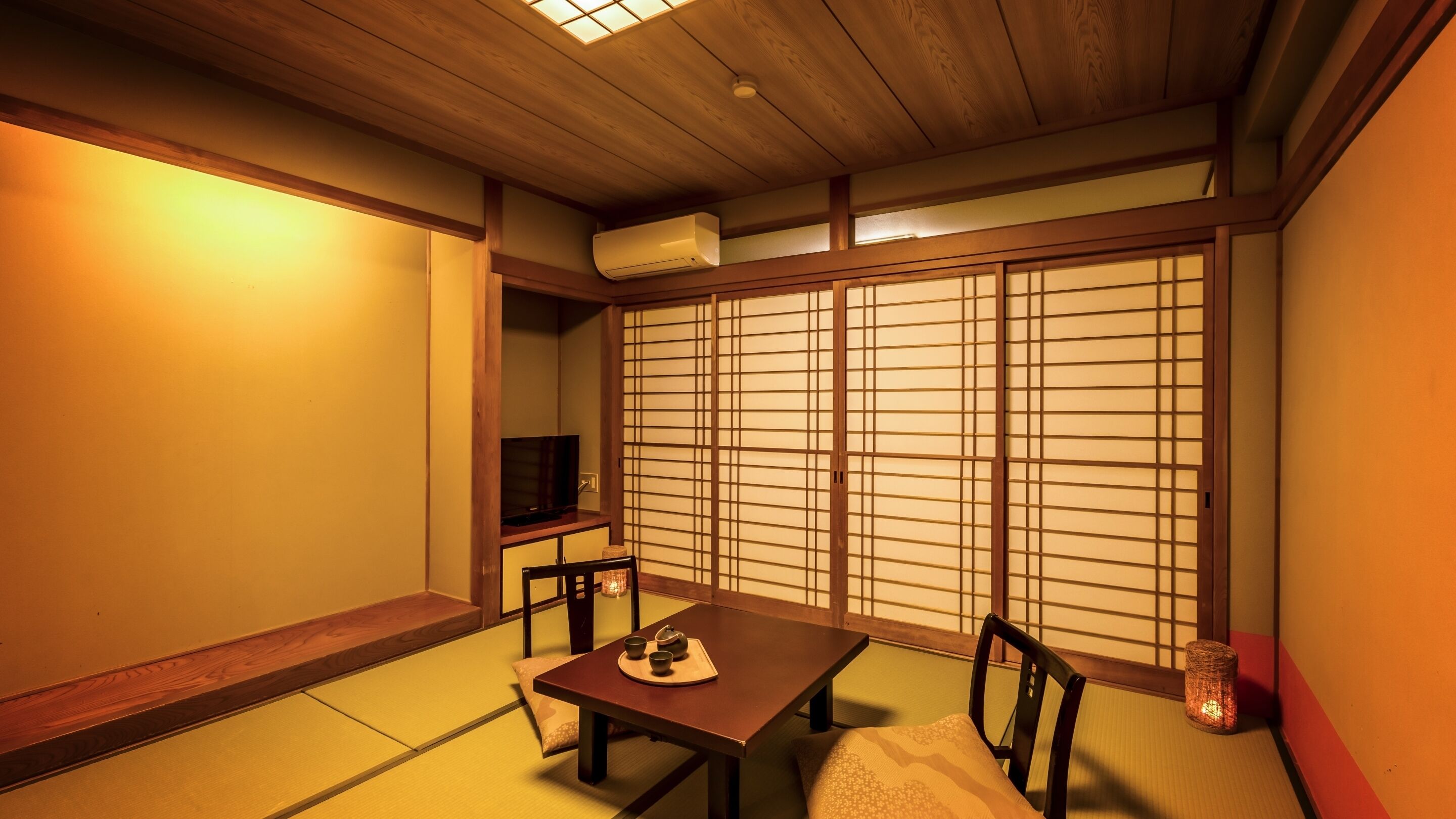 Rom – standard, ikke-røyk (Japanese Style, with Bath, No View) | Safe på rommet, skrivebord, wi-fi (inkludert) og sengetøy