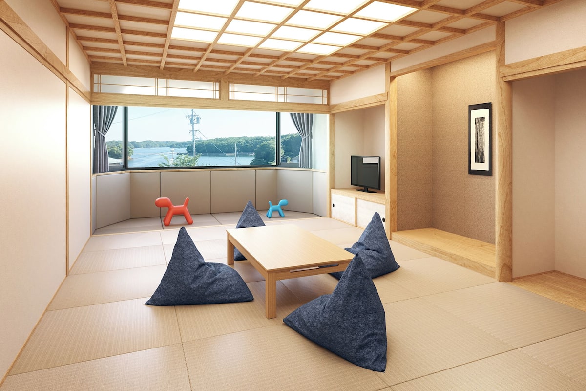 Standard Japanese-Style Kids' Room (Non-Smoking) with Indoor Bath (Poolside) | 1 dormitorio, caja fuerte, escritorio y wifi gratis