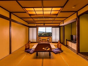 Standard Japanese Style Room with Bath (Garden View), Non-Smoking | 1 bedroom, in-room safe, desk, free WiFi