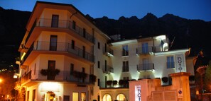 Classic Double Room | Desk, soundproofing, free cribs/infant beds, free WiFi - Hotel San Lorenzo (Chiavenna)