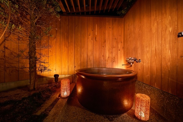 Superior Western Style Room with Open-air Bath (No View), Non-Smoking | In-room safe, desk, free WiFi