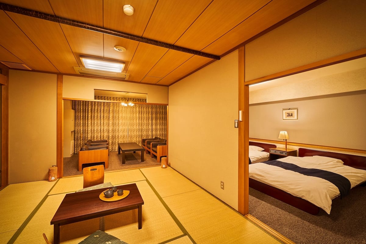 Chambre Supérieure, non-fumeurs, vue ville (Japanese Western Style, with Bath) | 1 chambre, coffres-forts dans les chambres, bureau, Wi-Fi gratuit