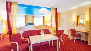 Junior Suite | Premium bedding, desk, blackout curtains, free WiFi