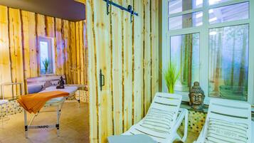 Massage in accommodation