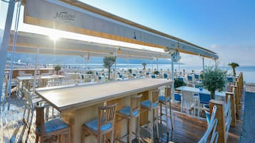 Bar en la playa