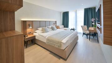 Superior Double or Twin Room | 1 bedroom, hypo-allergenic bedding, minibar, in-room safe