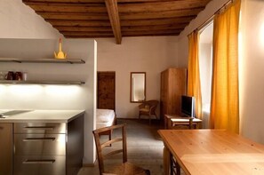 Studio | Bureau, accĂšs au Wi-Fi (inclus)