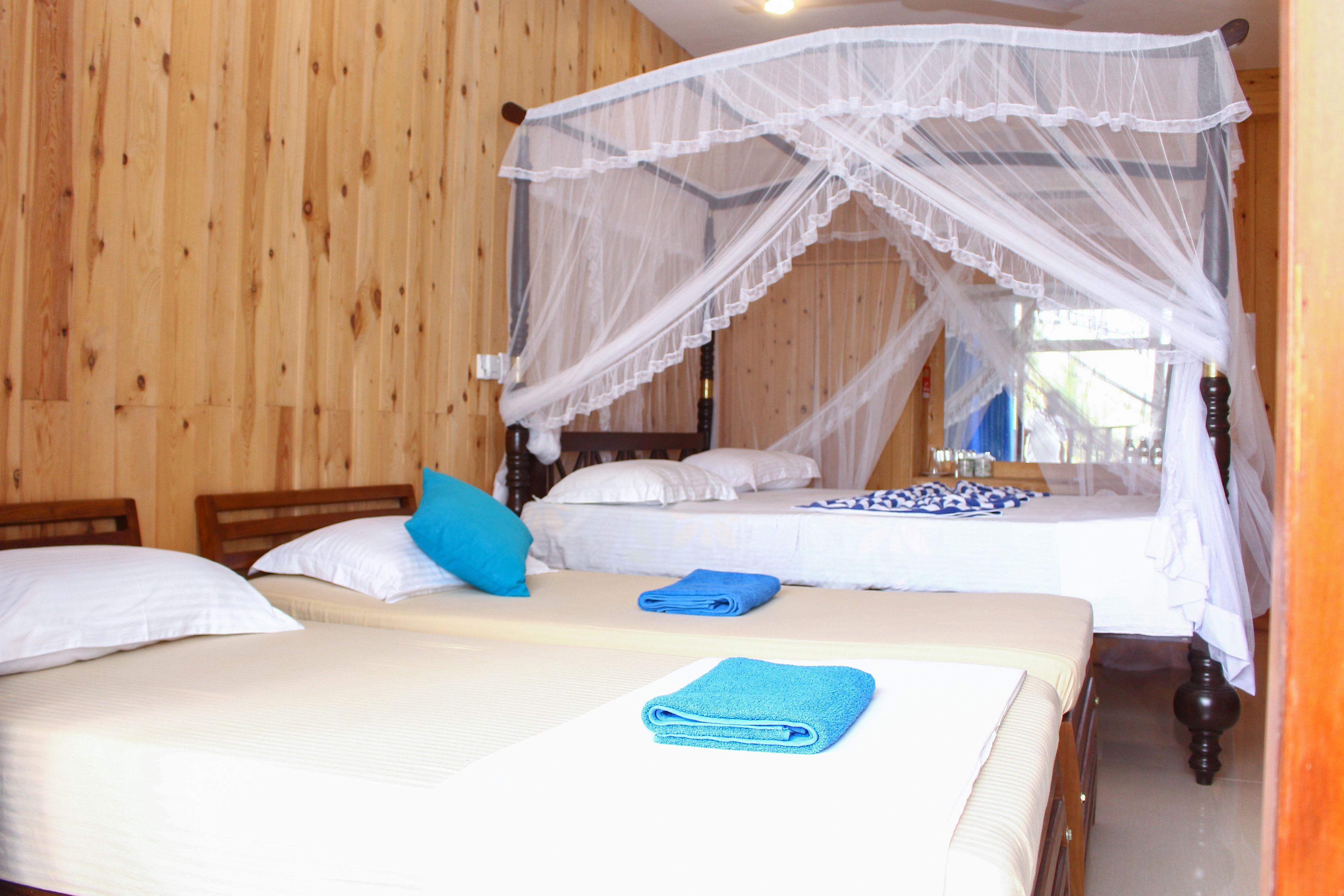 Bettwäsche aus ägyptischer Baumwolle, hochwertige Bettwaren, Minibar