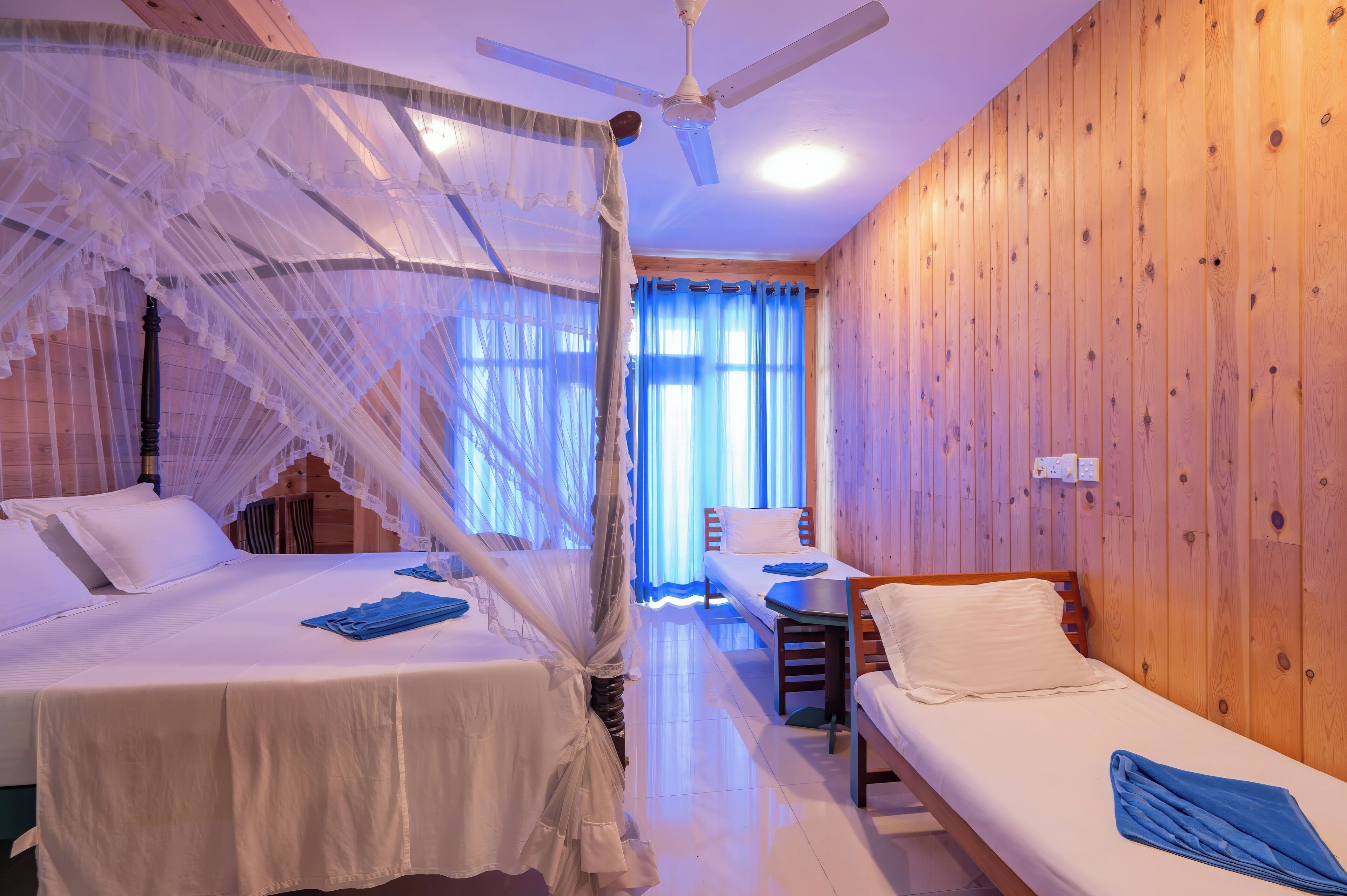 1 bedroom, egyptian cotton sheets, premium bedding, minibar