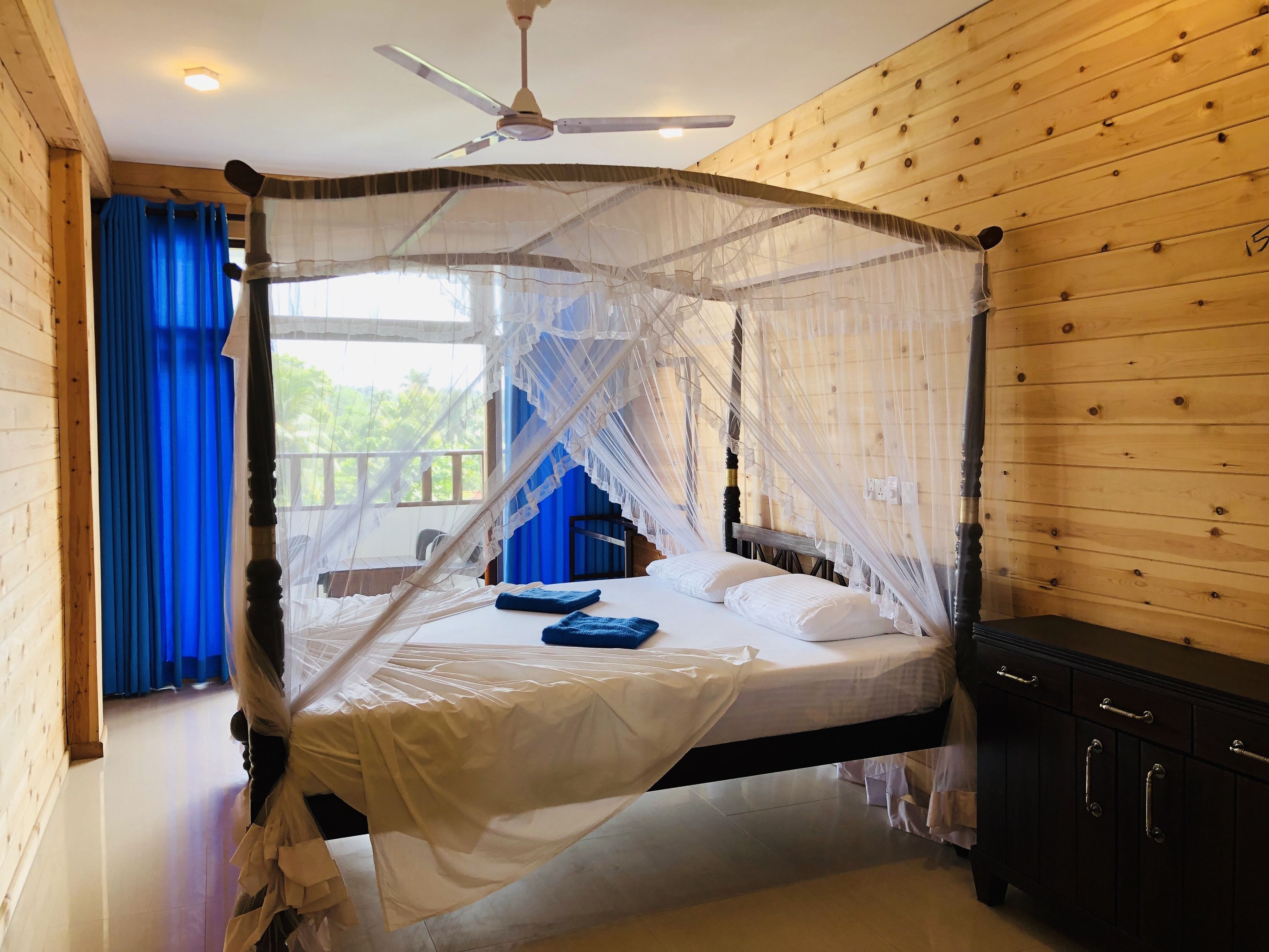 superior double room, 1 king bed, balcony, hill view | 1 bedroom, egyptian cotton sheets, premium bedding, minibar