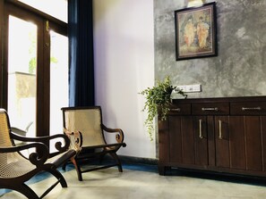 埃及棉床單、高級寢具、迷你吧、客房內保險箱