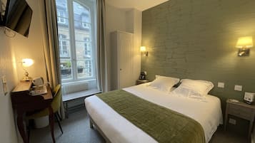 双人房, 1 张双人床 | 客房内保险箱、办公桌、隔音、免费 WiFi