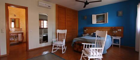 Svit - balkong (Cabo Verde) | Minibar, värdeförvaringsskåp på rummet och skrivbord