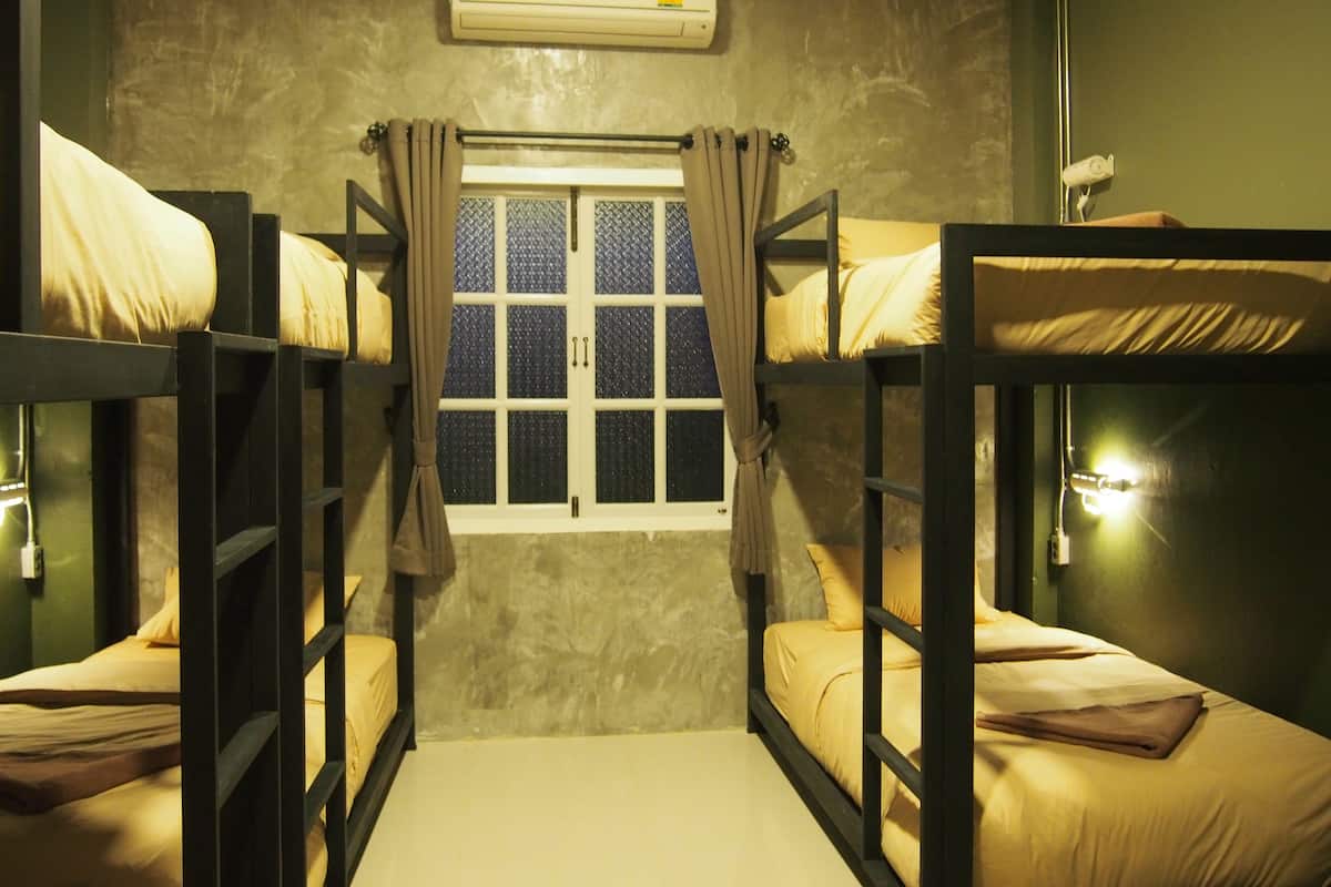 Shared Dorm-Mix 8 beds | Free WiFi