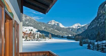 Hotel Cesa Edelweiss