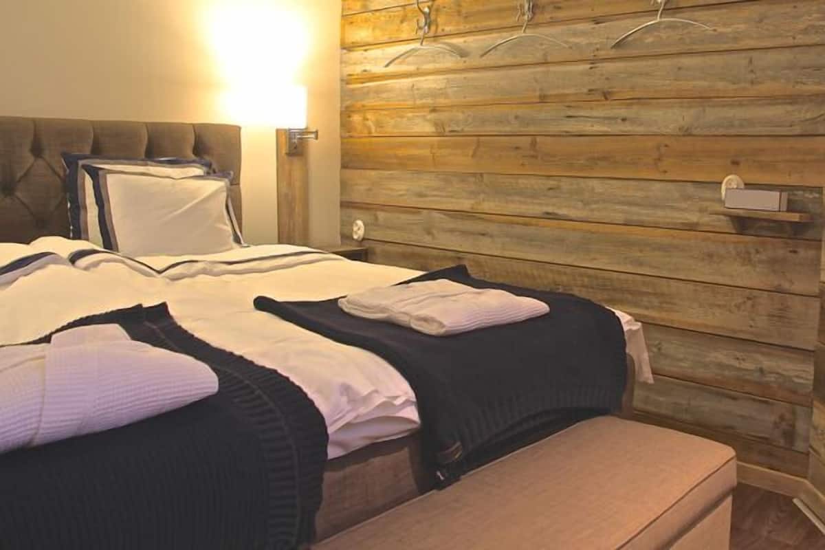 Decks | Wifi gratis y ropa de cama