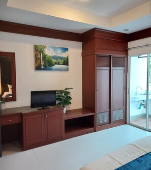 Minibar, in-room safe, free cots/infant beds, rollaway beds