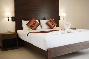 Double Room | Minibar, in-room safe, free cots/infant beds, rollaway beds