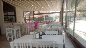 Se sirven desayunos, almuerzos y cenas