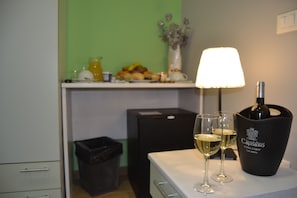 Room service - dining - Hotel Bella Vita (Rome)