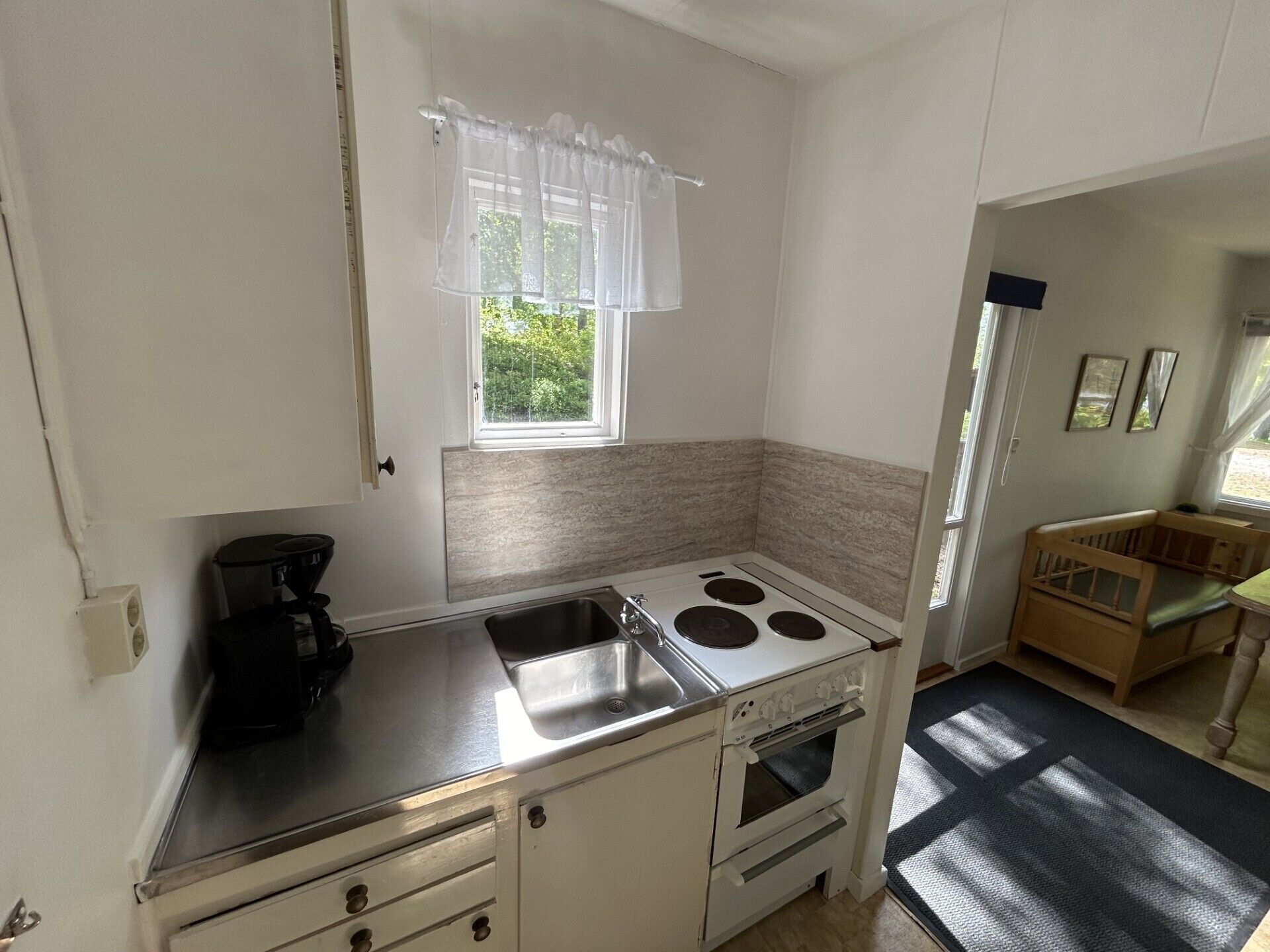Standard Cabin | Private kitchen | Freezer