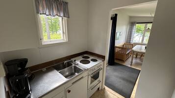 Standard Cabin | Private kitchen | Freezer