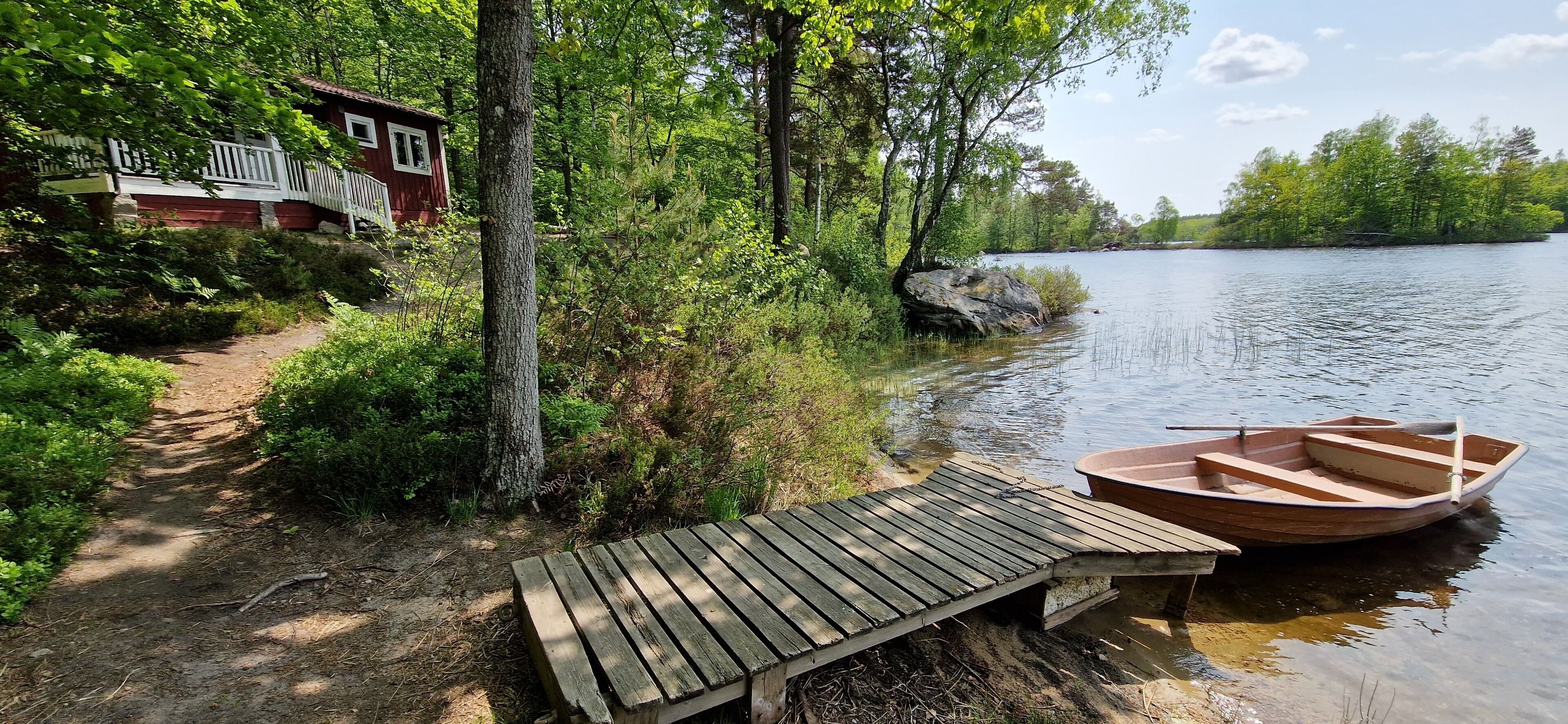 Chaumière classique, 2 chambres, salle de bain privée, au bord du lac | Aire de séjour