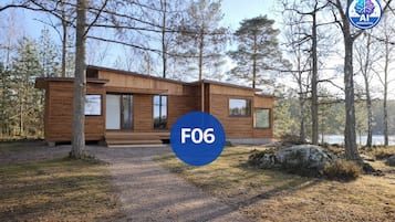 Premium Cottage, 1 Bedroom, Lake View, Lakeside | Bed sheets