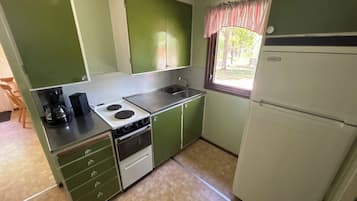 Standard-FerienhĂŒtte | Eigene KĂŒche | Gefrierschrank