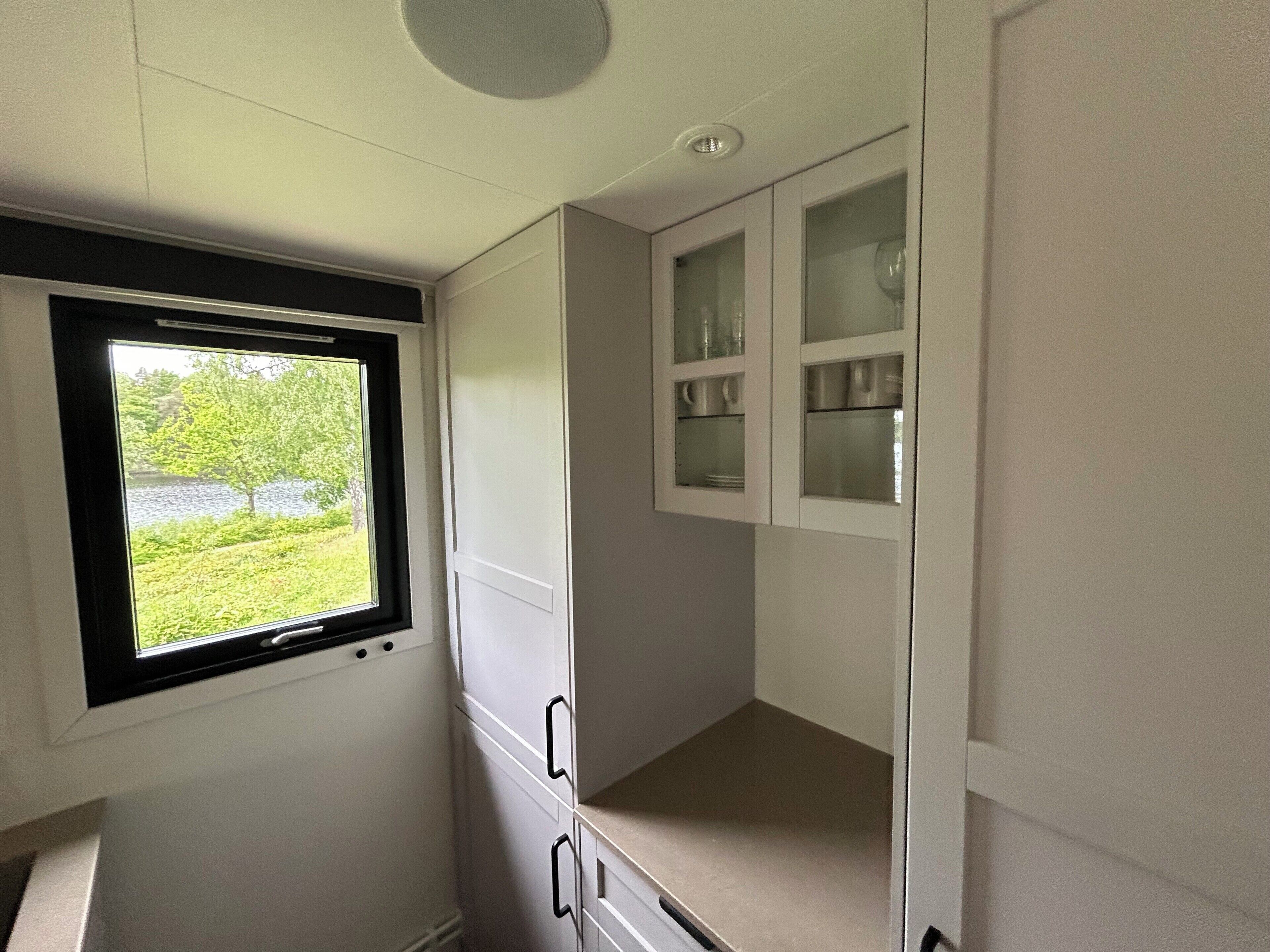 Premium Cabin | Private kitchen | Freezer