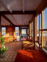 Free daily full breakfast