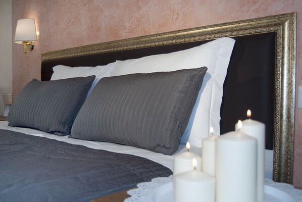 Triple Room | Premium bedding, in-room safe, desk, soundproofing - Relais 6 Via Tolmino (Rome)