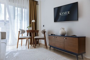 22-inch LCD TV with satellite channels, TV