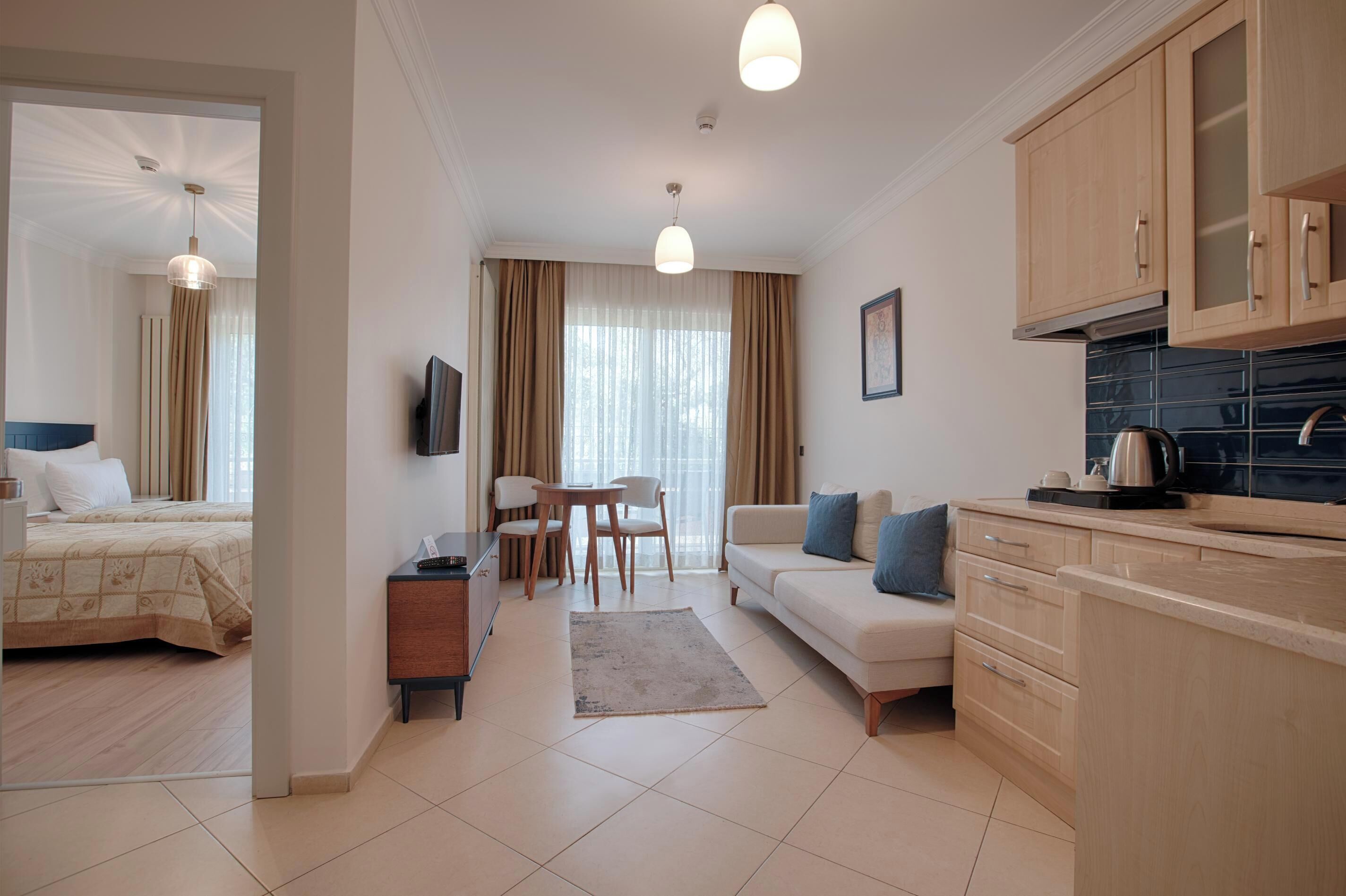 fridge, coffee/tea maker, electric kettle