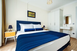 Premium bedding, minibar, in-room safe, desk