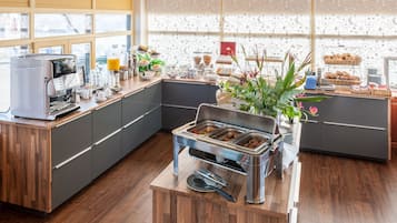 Daily buffet breakfast (EUR 16.50 per person)