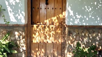 House, Terrace, Valley View (La Jara) | Property entrance