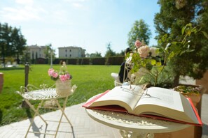 Junior Suite, Garden View | Terrace/patio - Hotel San Giovanni (San Giovanni in Persiceto)