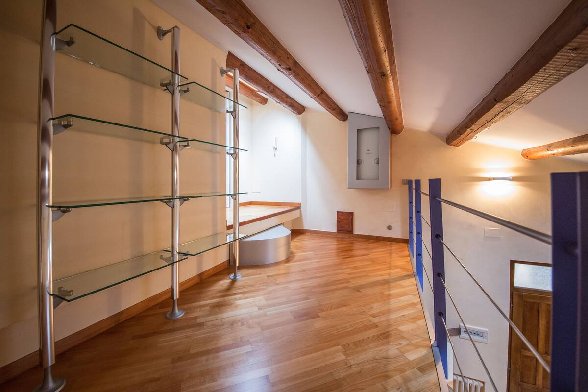 Free minibar, iron/ironing board, free WiFi