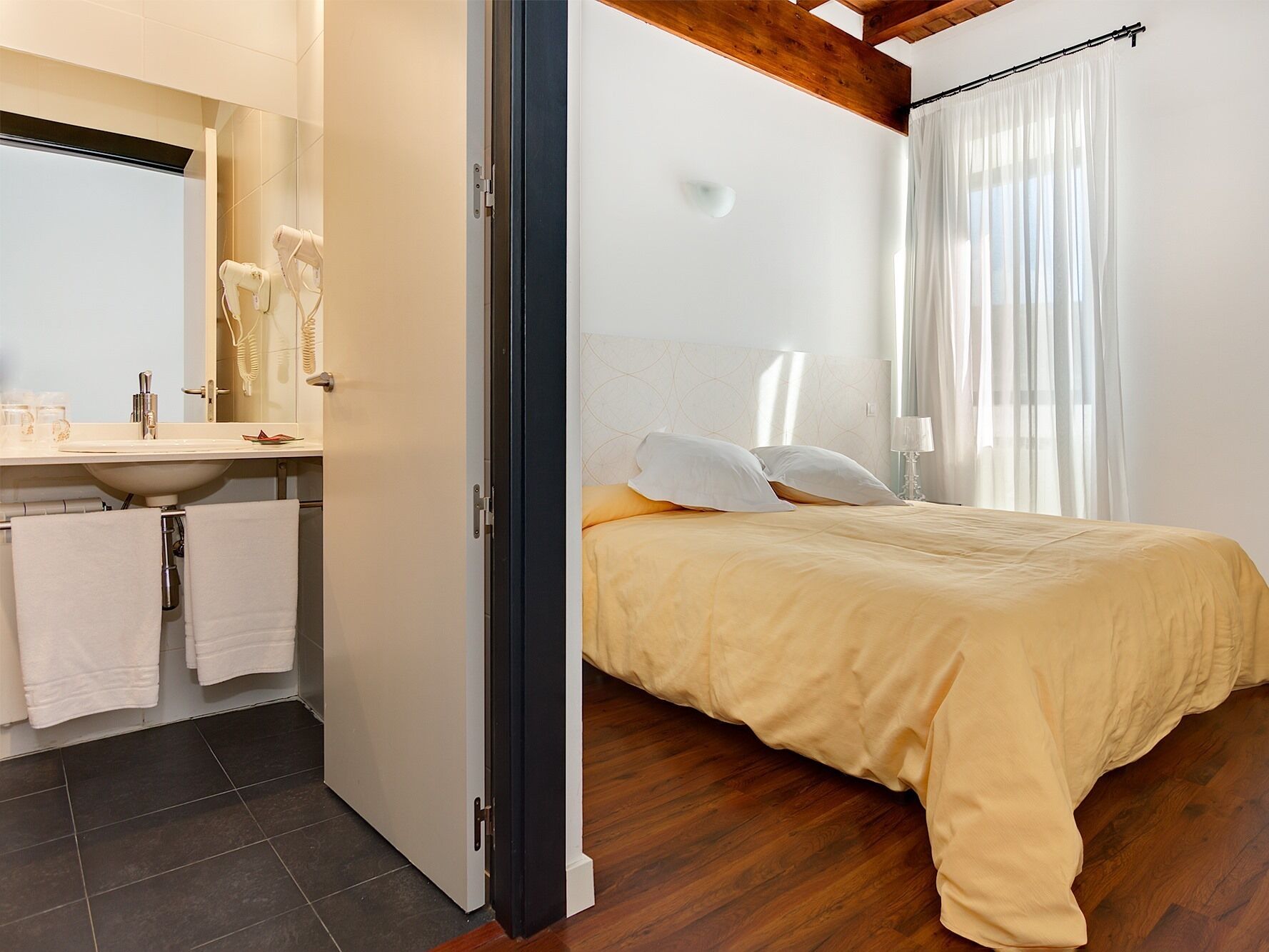 double or twin room, ensuite, mountain view | individually furnished, desk, laptop workspace, blackout curtains