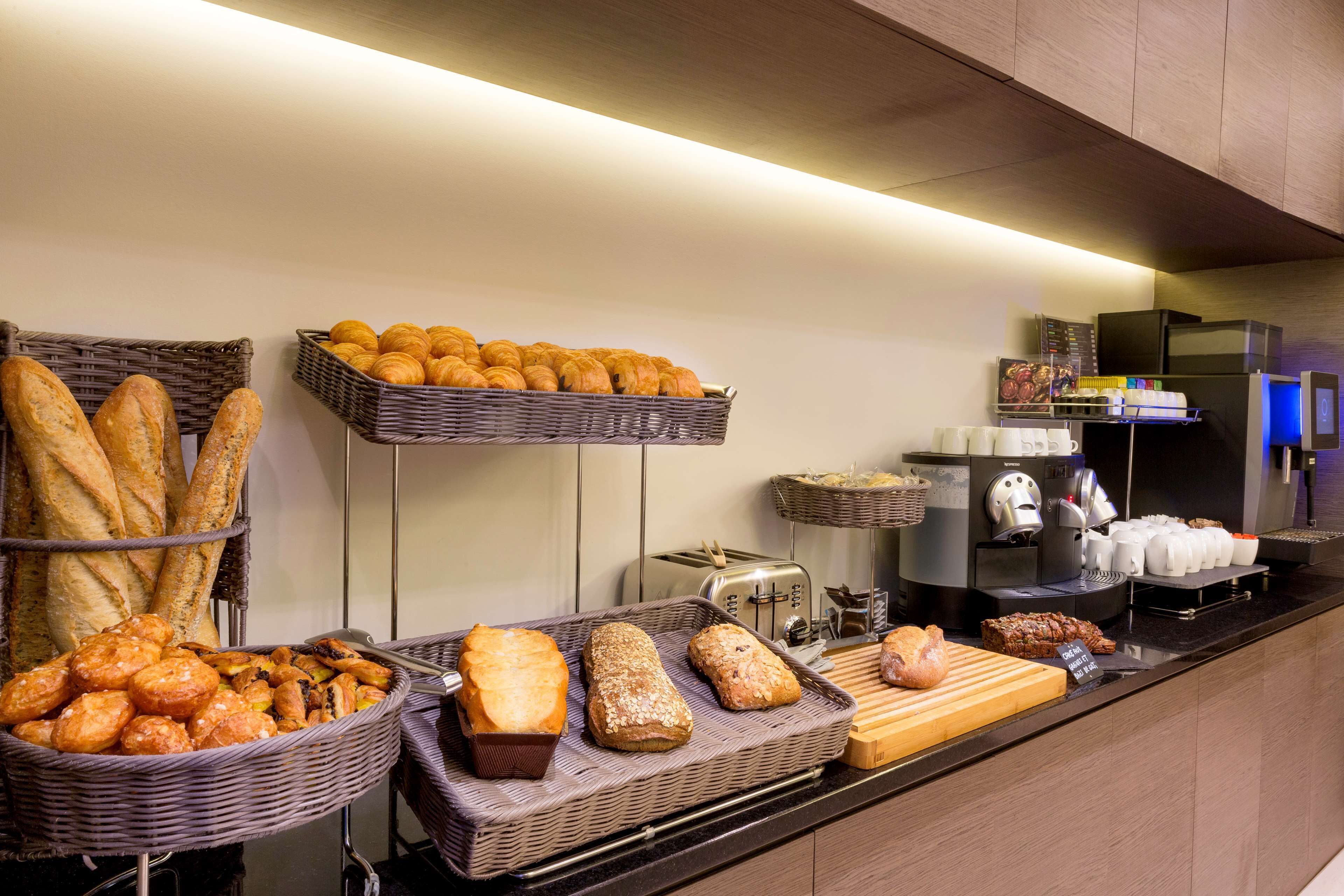 daily buffet breakfast (eur 22 per person)