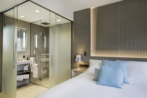 Premium bedding, minibar, in-room safe, desk