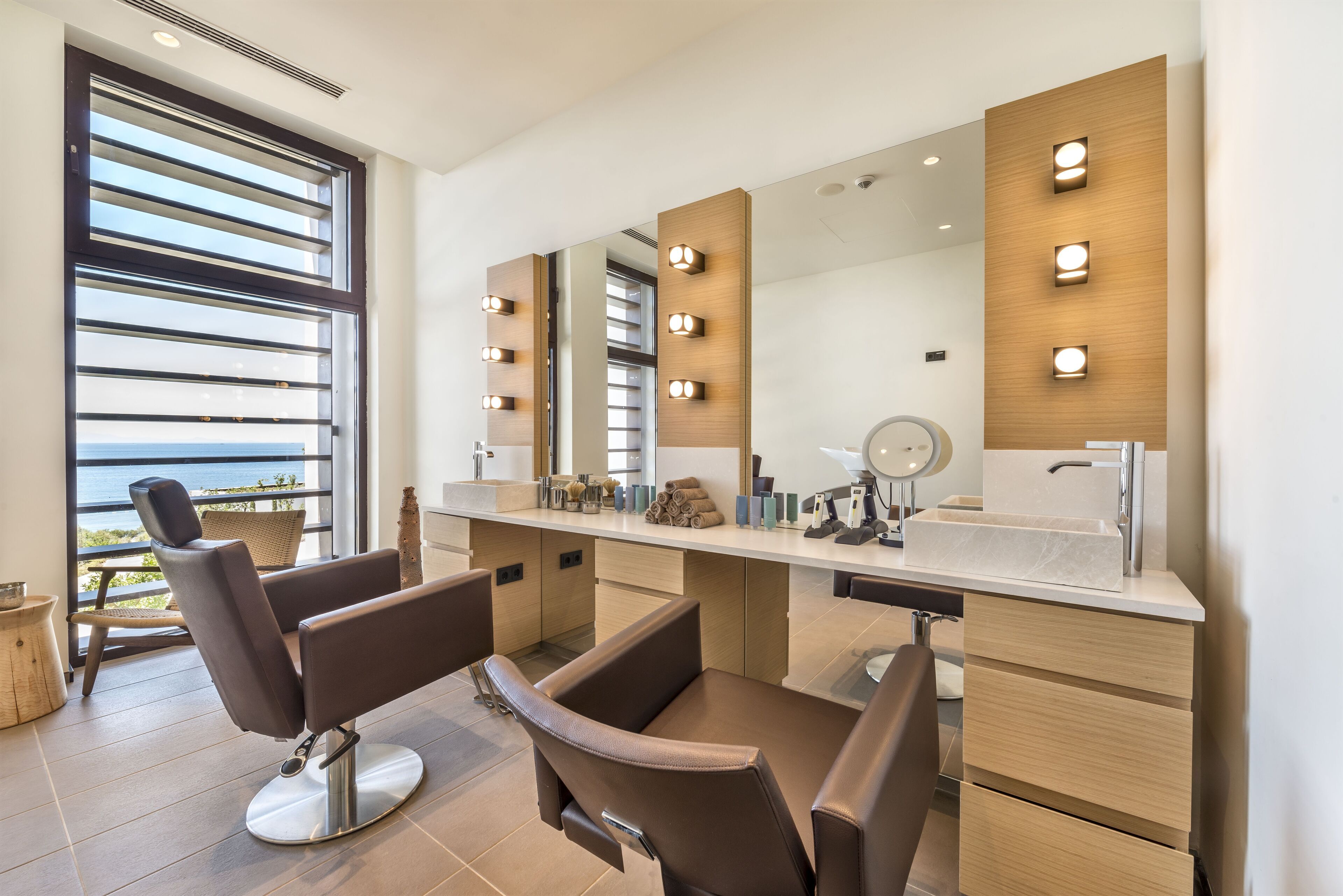 couples treatment room(s), sauna, hot tub, steam room