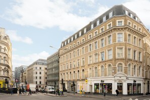 Exterior - Cove Cannon Street (London)