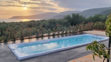 Villa, Sea View (Passava) | Terrace/patio