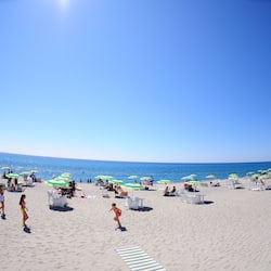 Private beach, sun-loungers, beach umbrellas