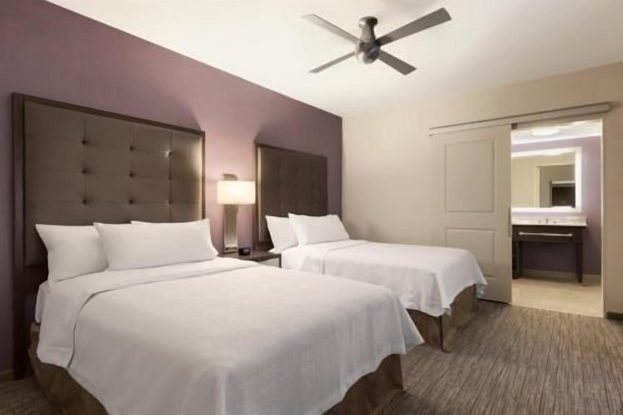 In-room safe, free WiFi, bed sheets
