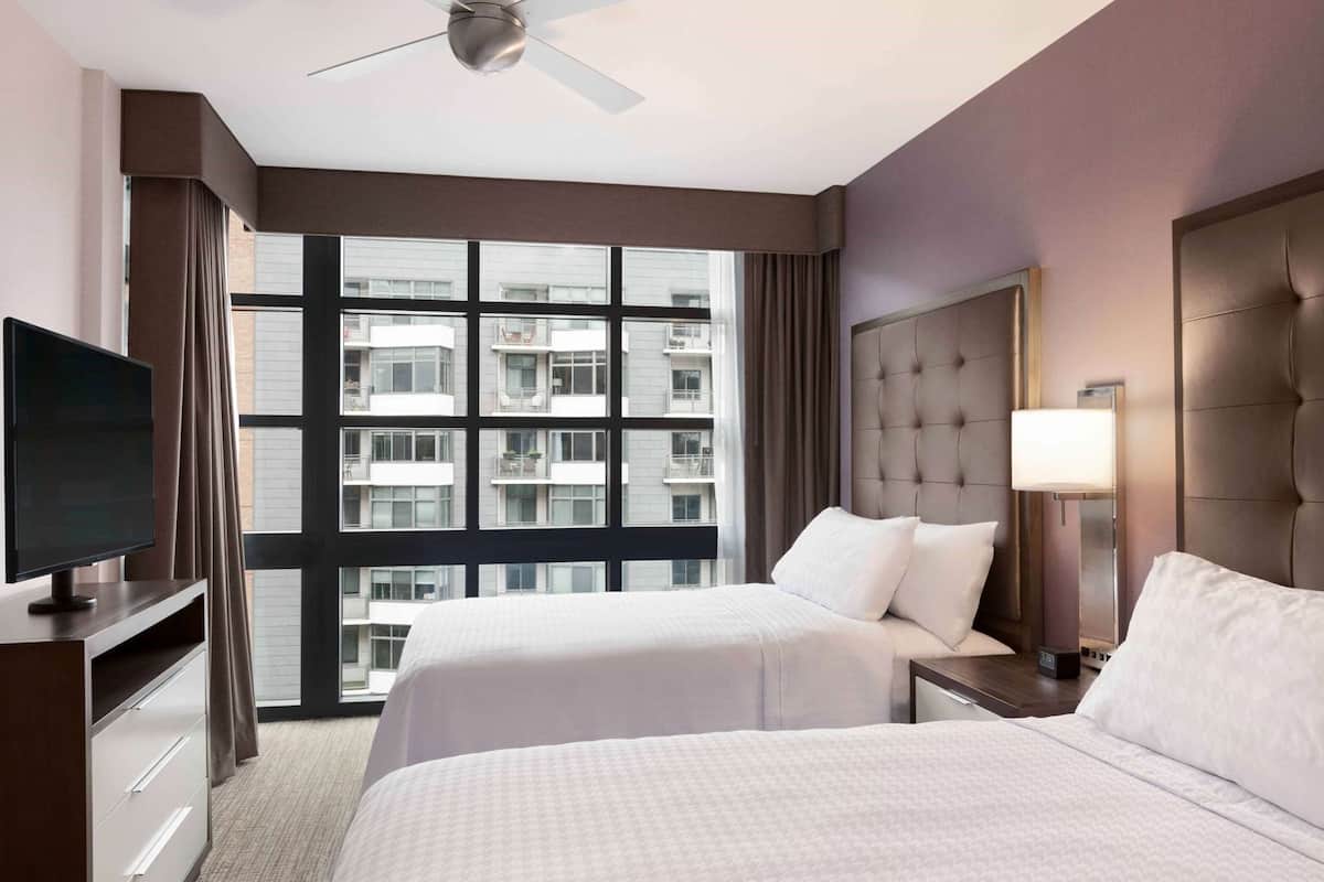 In-room safe, free WiFi, bed sheets