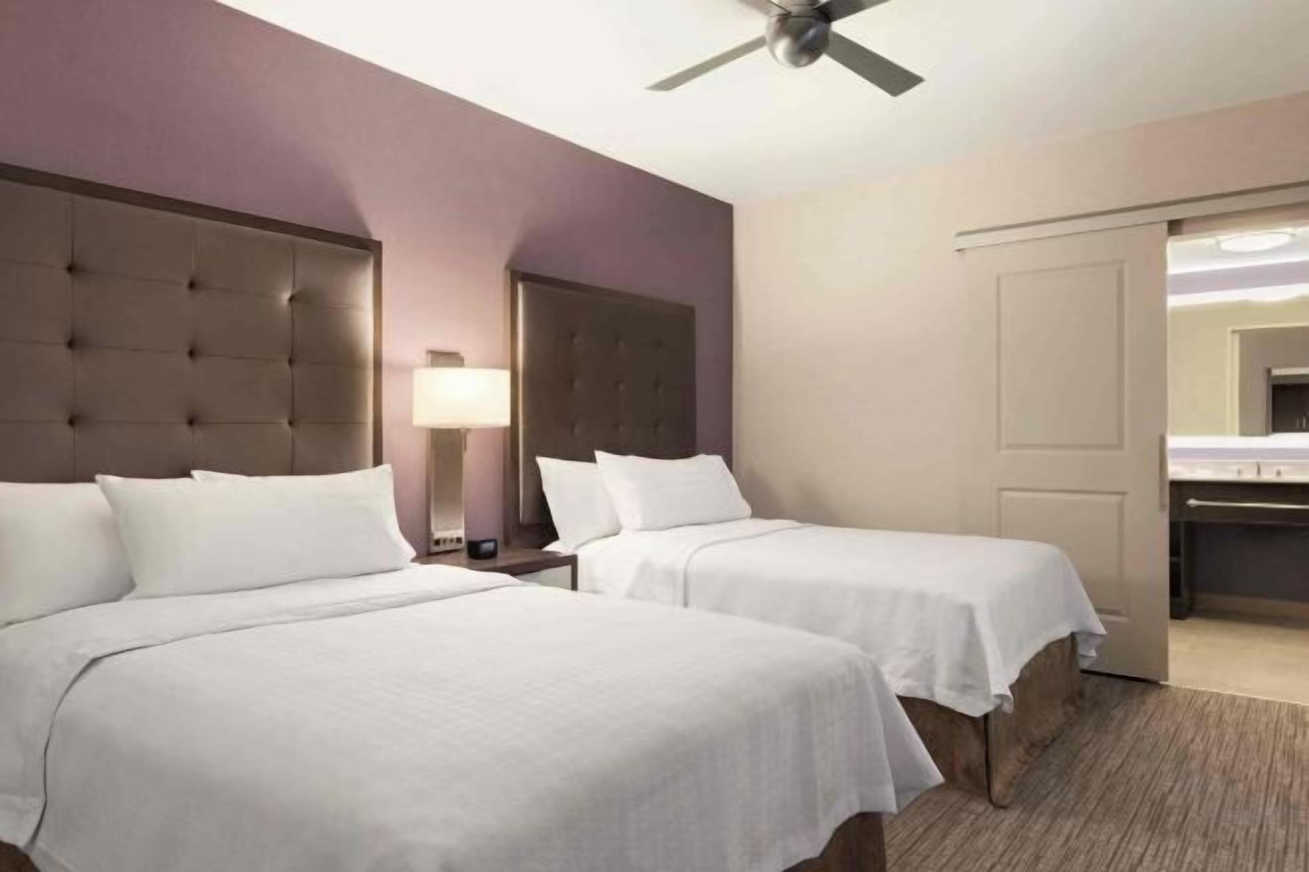 In-room safe, free WiFi, bed sheets