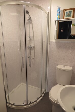 Bathroom - Boaters Guesthouse (Weymouth)